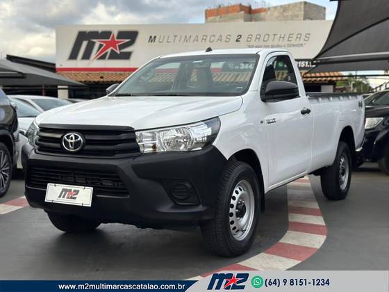 TOYOTA HILUX 2.8 D-4D TURBO DIESEL CS 4X4 AUTOMÁTICO TOYOTA HILUX 2.8 D-4D TURBO DIESEL CS 4X4 AUTOMÁTICO
